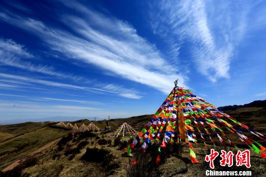 甘肃河西走廊雪域高原初夏风光醉人